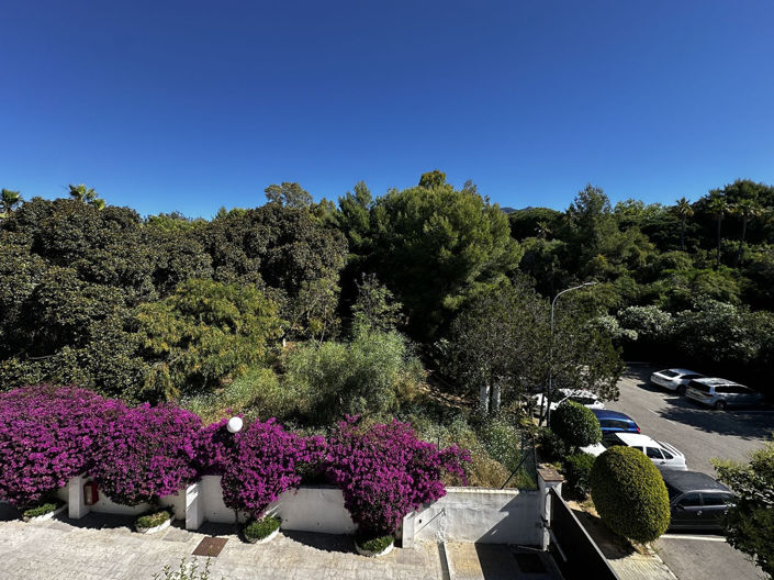 Image No.14-3 Bed House for sale