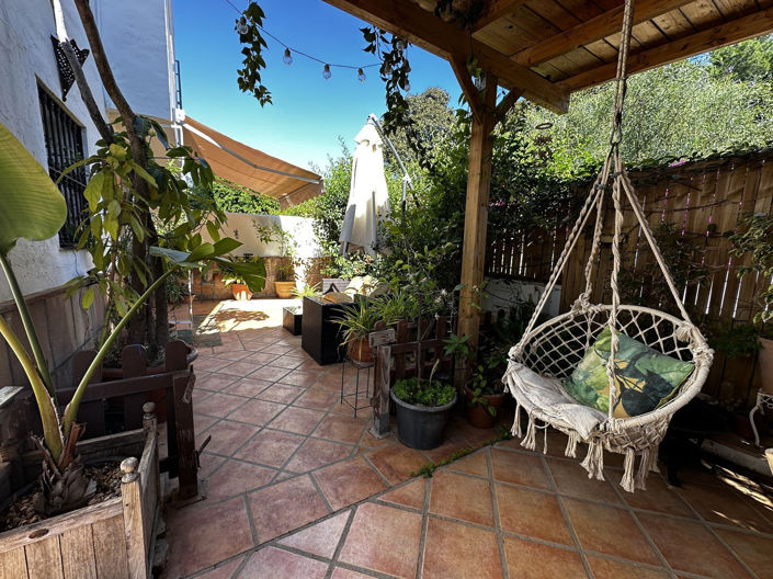 Image No.18-3 Bed House for sale