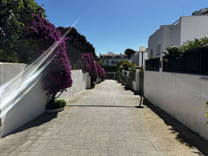 Image No.23-3 Bed House for sale