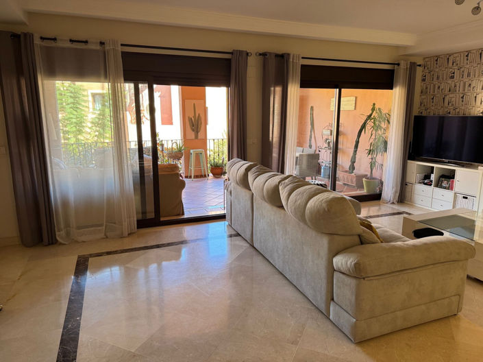 Image No.7-4 Bed House for sale