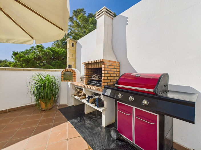 Image No.5-4 Bed House for sale