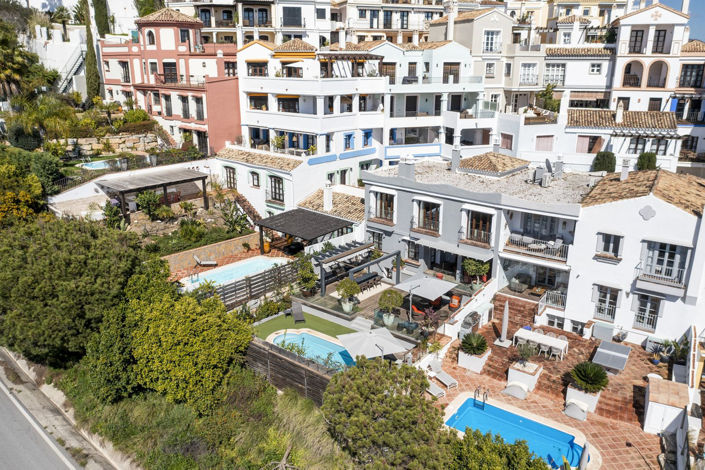 Image No.2-5 Bed House for sale