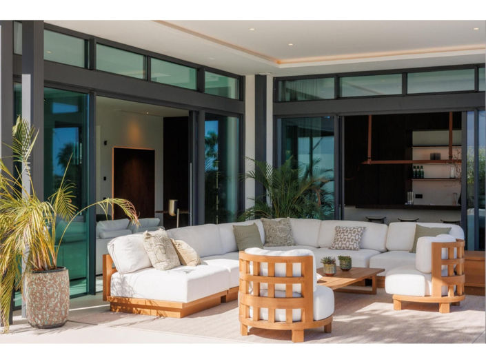 Image No.2-4 Bed House for sale