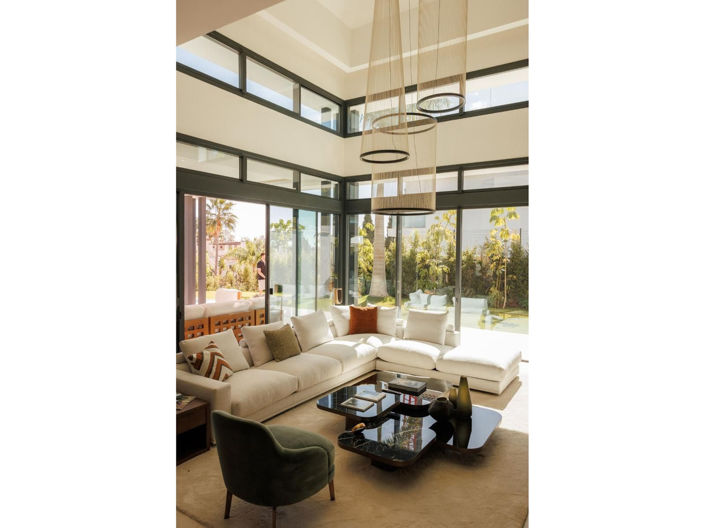 Image No.4-4 Bed House for sale