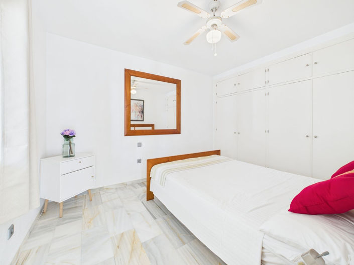 Image No.10-1 Bed Apartment for sale