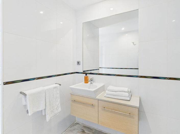 Image No.11-1 Bed Apartment for sale