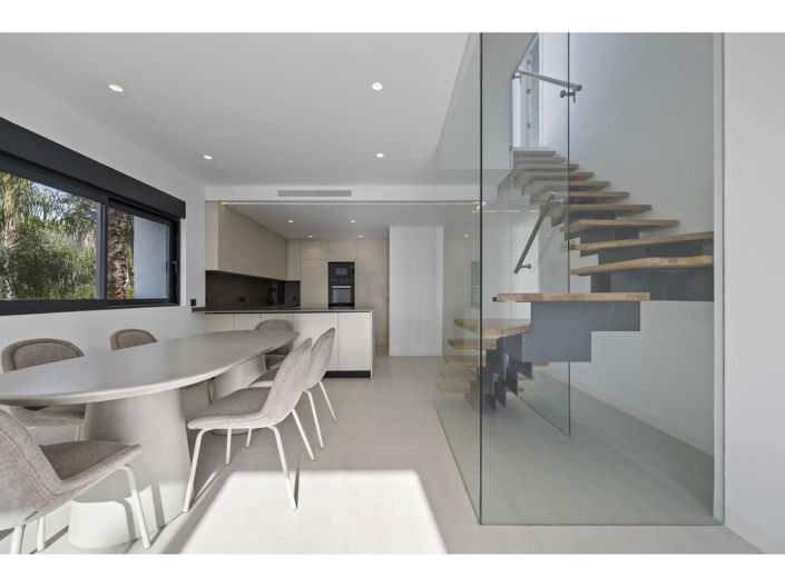 Image No.13-3 Bed Apartment for sale