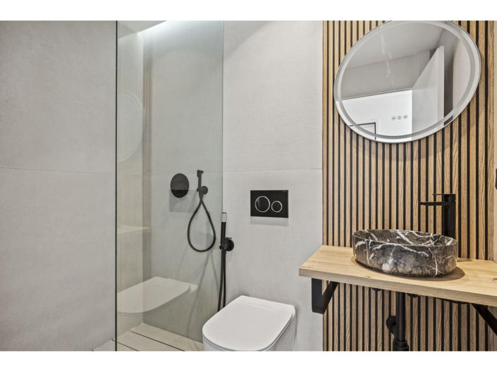 Image No.21-3 Bed Apartment for sale