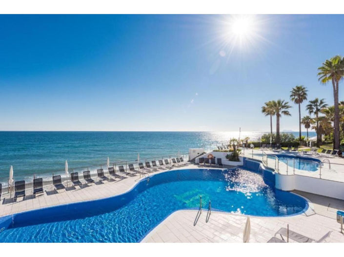 Image No.2-Appartement de 2 chambres à vendre à Estepona