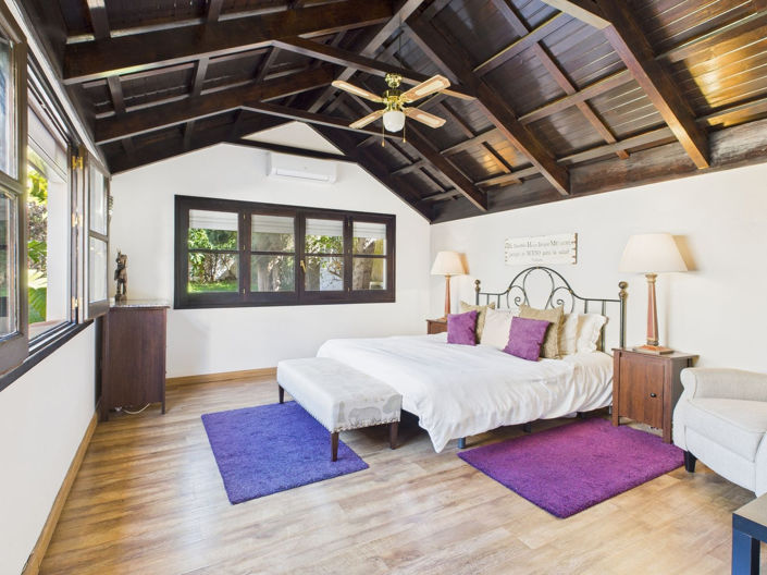 Image No.10-6 Bed House for sale