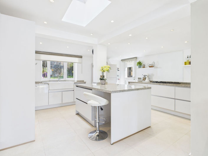 Image No.12-6 Bed House for sale