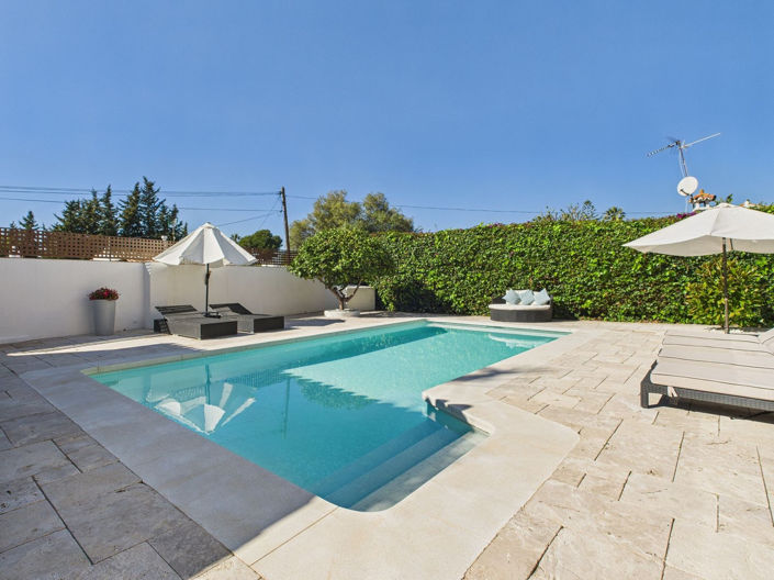 Image No.30-6 Bed House for sale