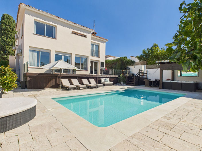 Image No.35-6 Bed House for sale