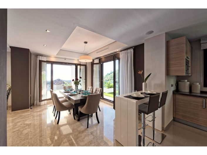 Image No.3-5 Bed House for sale