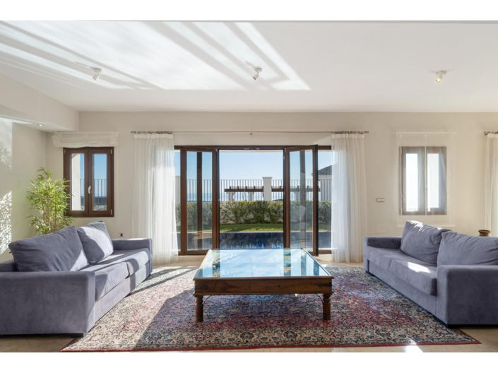 Image No.32-5 Bed House for sale