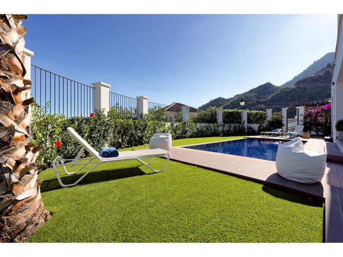Image No.9-5 Bed House for sale
