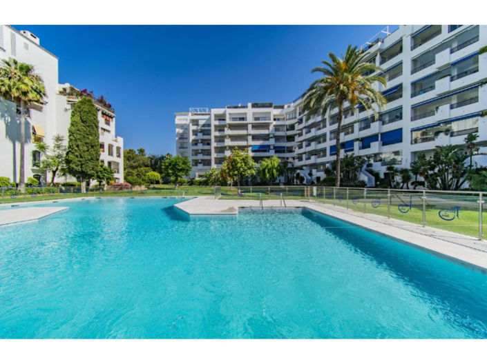 Image No.20-3 Bed Apartment for sale