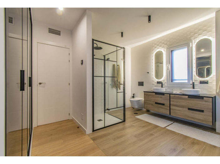 Image No.33-3 Bed Apartment for sale