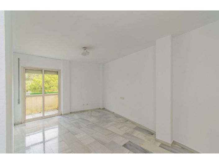 Image No.14-4 Bed Apartment for sale