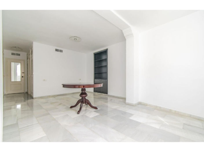 Image No.17-4 Bed Apartment for sale