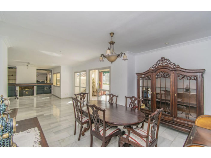 Image No.2-4 Bed Apartment for sale