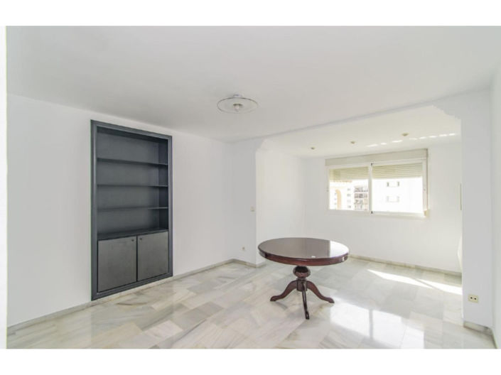 Image No.8-4 Bed Apartment for sale