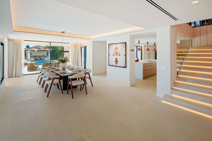 Image No.17-5 Bed House for sale