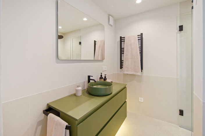 Image No.34-5 Bed House for sale