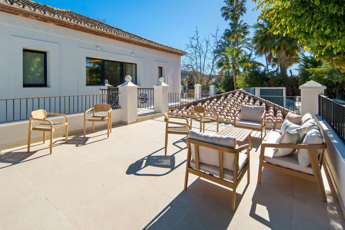 Image No.45-5 Bed House for sale