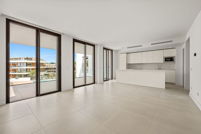 Image No.6-3 Bed Apartment for sale