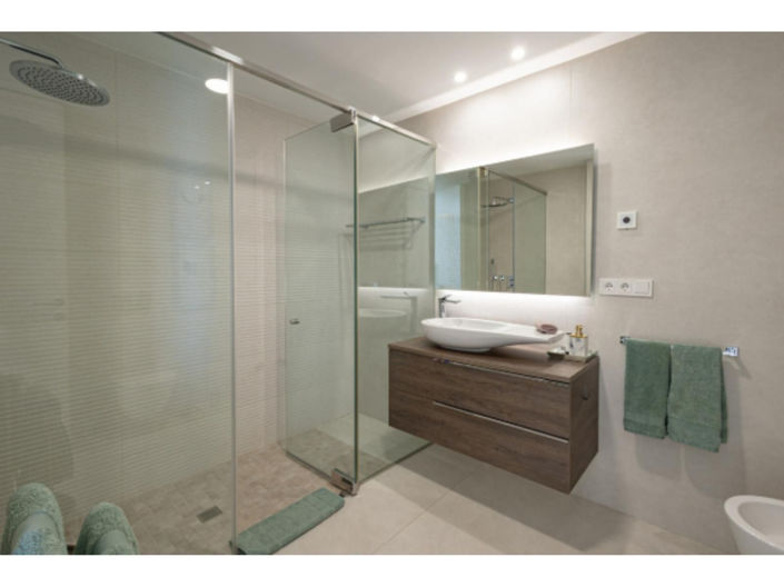 Image No.13-3 Bed Apartment for sale