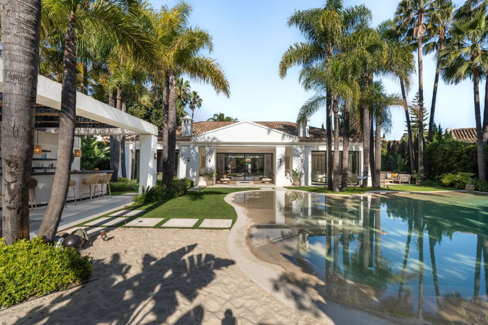Image No.18-6 Bed House for sale