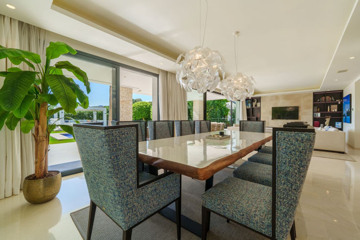 Image No.7-6 Bed House for sale