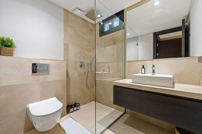 Image No.22-6 Bed House for sale