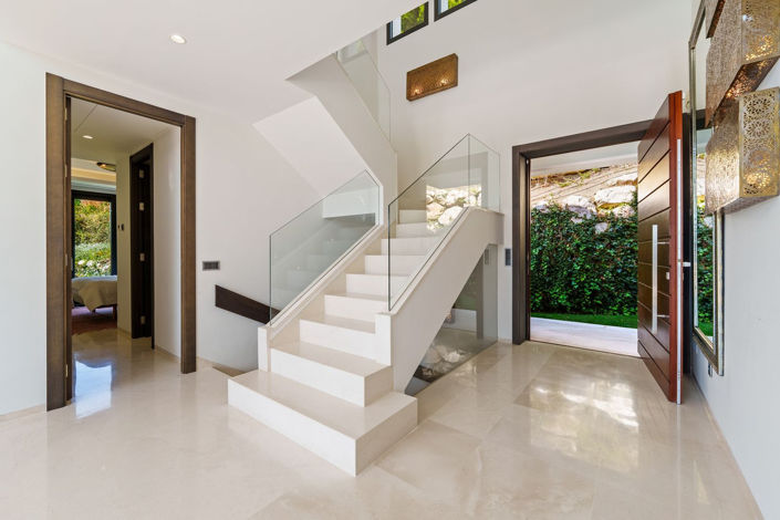 Image No.24-6 Bed House for sale