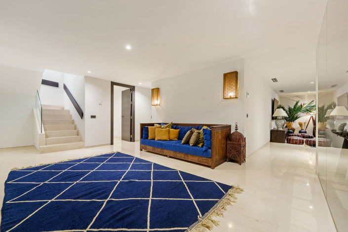 Image No.25-6 Bed House for sale