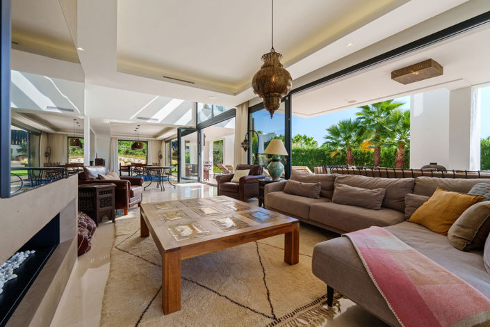 Image No.35-6 Bed House for sale
