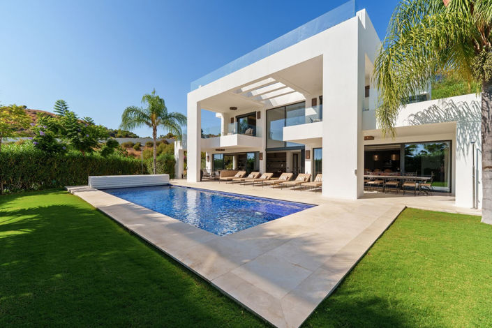 Image No.40-6 Bed House for sale