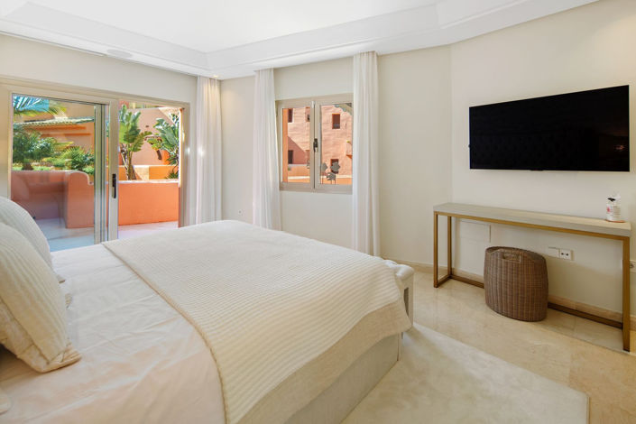 Image No.19-3 Bed Apartment for sale