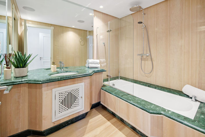 Image No.28-3 Bed Apartment for sale