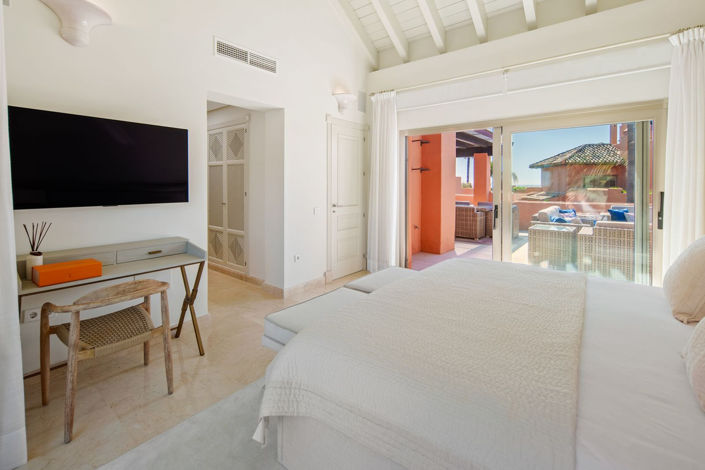 Image No.29-3 Bed Apartment for sale