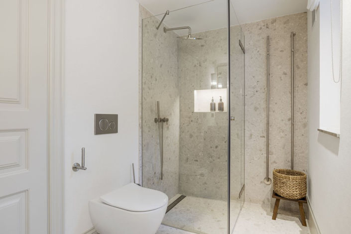 Image No.18-5 Bed House for sale