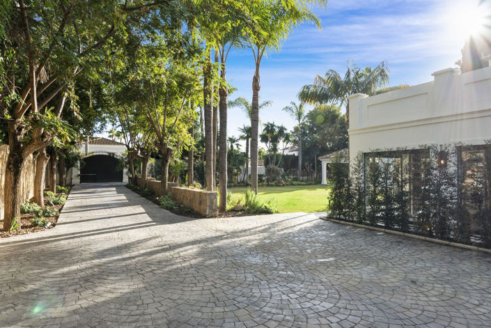 Image No.48-5 Bed House for sale