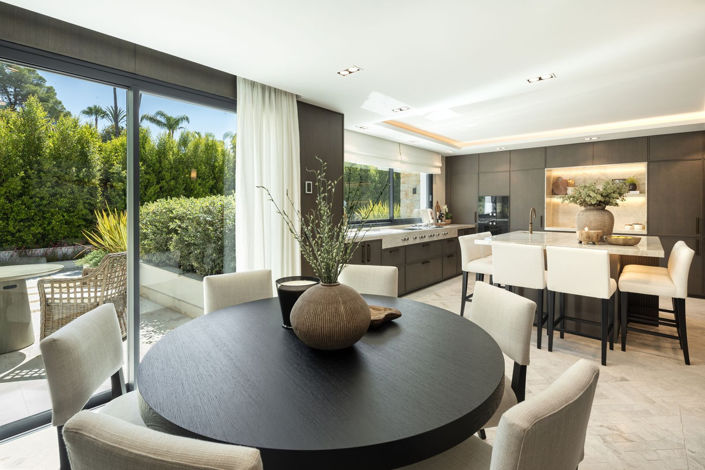 Image No.5-7 Bed House for sale