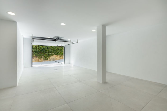 Image No.16-5 Bed House for sale