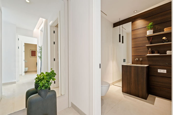 Image No.19-5 Bed House for sale