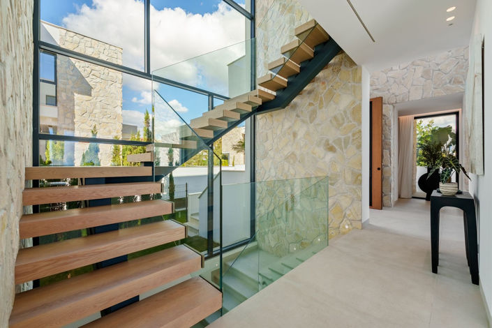 Image No.34-5 Bed House for sale