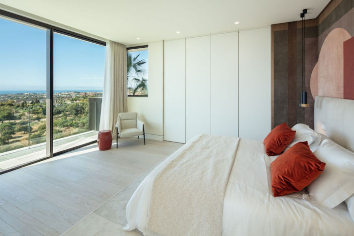 Image No.15-7 Bed House for sale