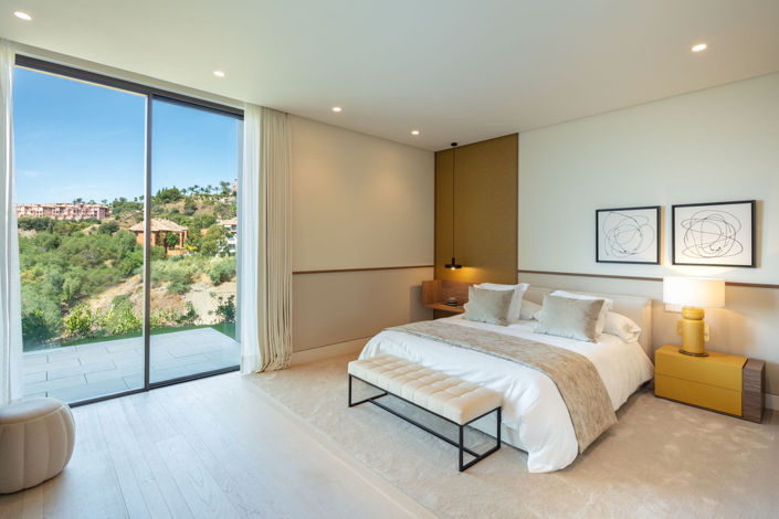 Image No.18-7 Bed House for sale