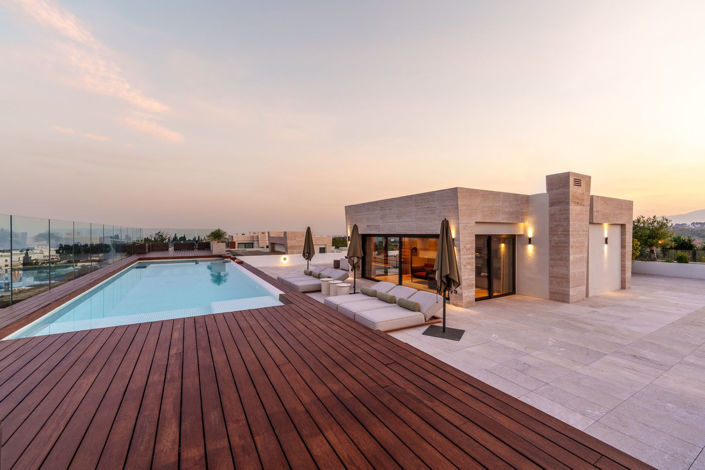 Image No.10-4 Bed House for sale
